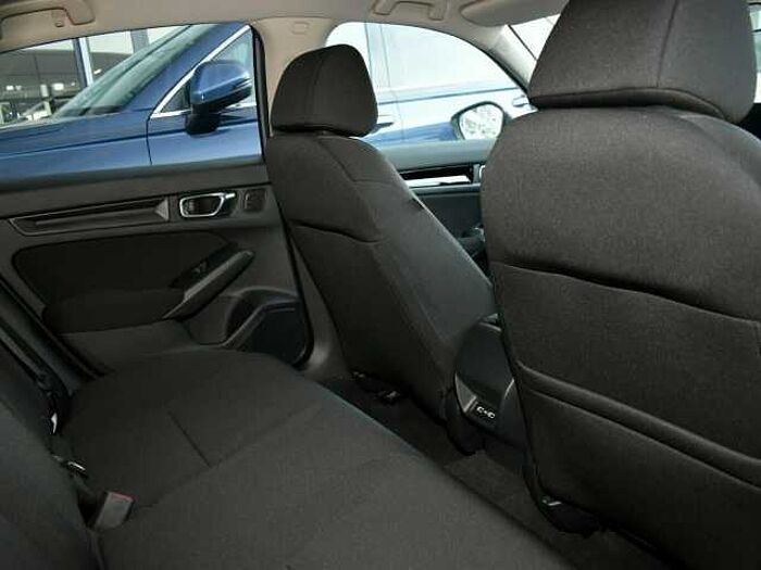 Honda Civic e: HEV Elegance. .. Elegance