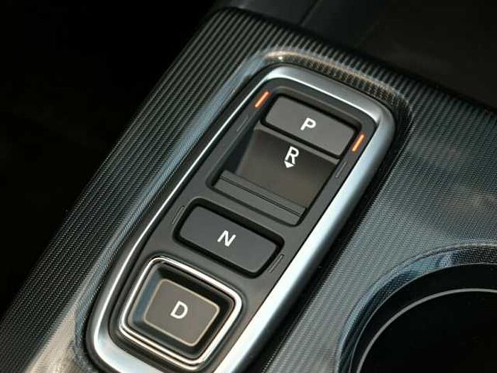 Honda Civic e: HEV Elegance. .. Elegance