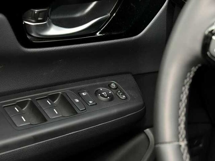 Honda CR-V e:HEV Elegance AWD...