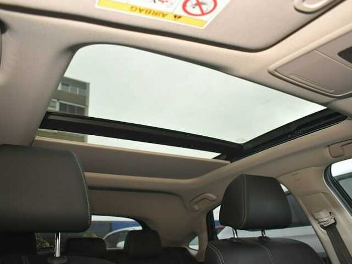 Honda Civic e: HEV Advance. .. Advance