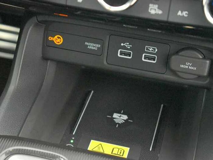 Honda Civic e: HEV Advance. .. Advance