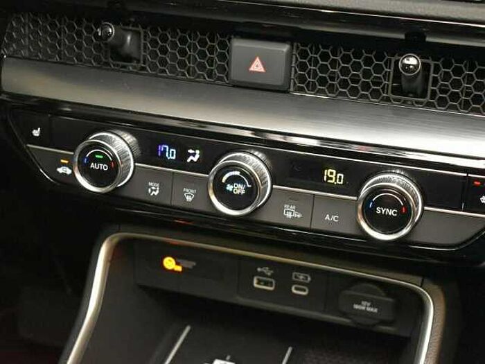 Honda CR-V e:HEV Elegance AWD...