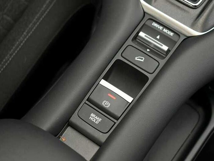 Honda ZR-V e: HEV Elegance. .. Elegance