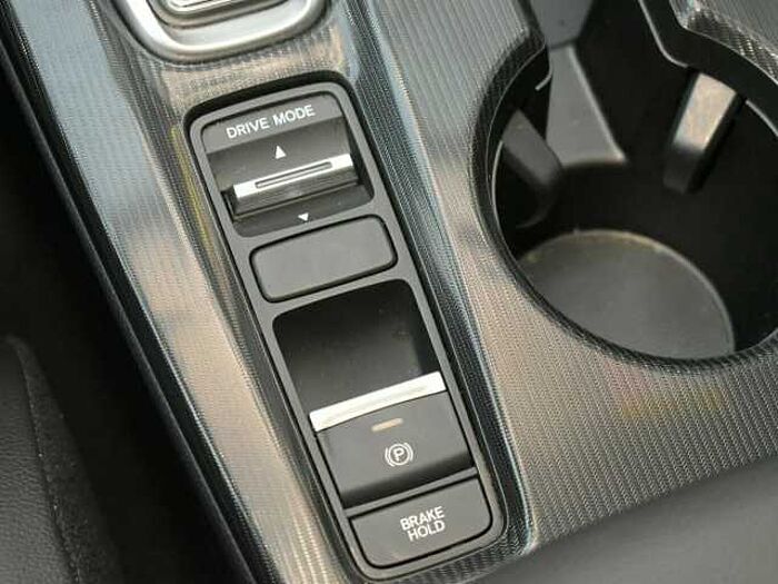 Honda Civic e: HEV Advance. .. Advance