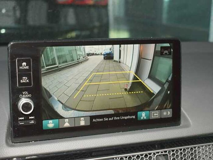 Honda Civic e: HEV Advance. .. Advance