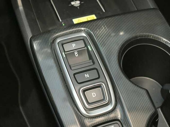 Honda Civic e: HEV Advance. .. Advance