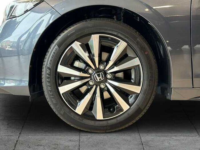 Honda Civic e:HEV Elegance...