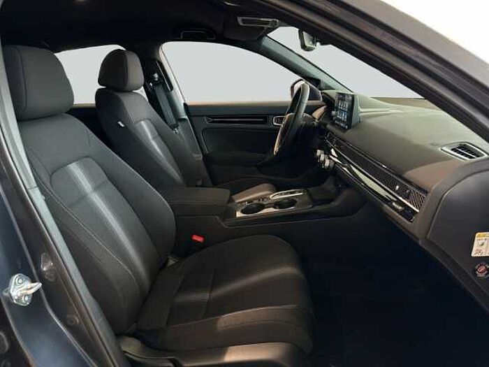 Honda Civic e:HEV Elegance...