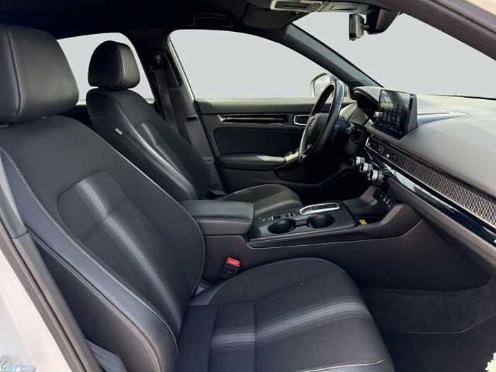 Honda Civic e: HEV Sport. .. Sport